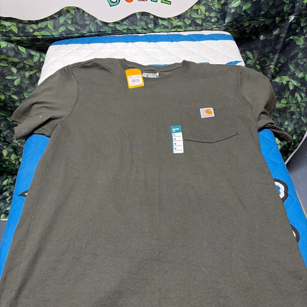 Carhartt Men’s size medium Pocket relaxed fit T-Shirt